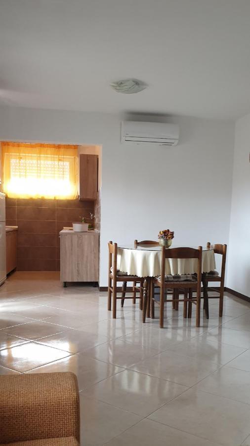 Apartman Lena Pula Dış mekan fotoğraf